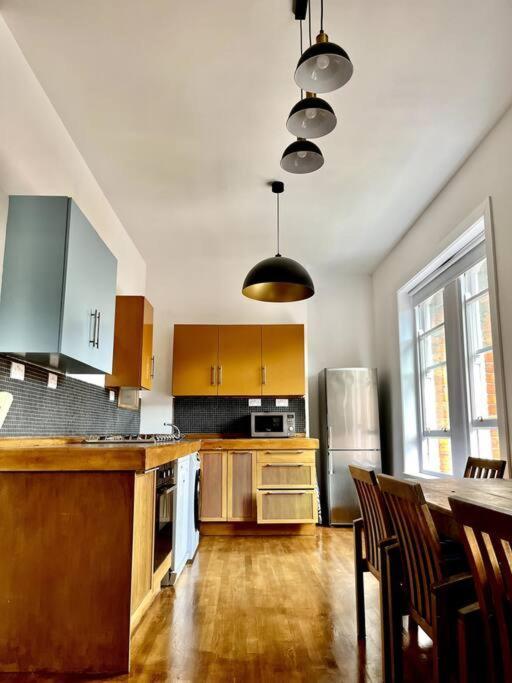 דבלין Charming City Townhouse מראה חיצוני תמונה